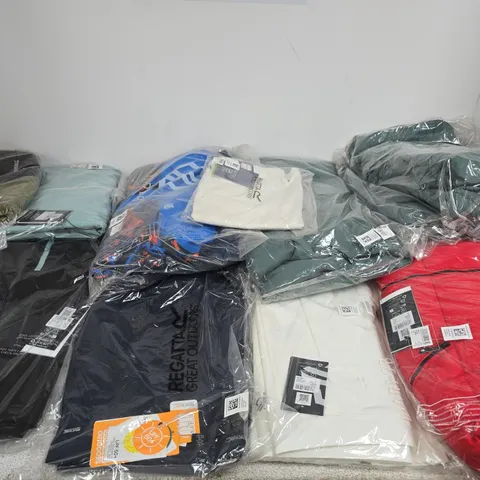 APPROXIMATELY 20 ASSORTED BRAND NEW REGATTA CLOTHING ITEMS IN VARIOUS SIZES, STYLES & COLOURS