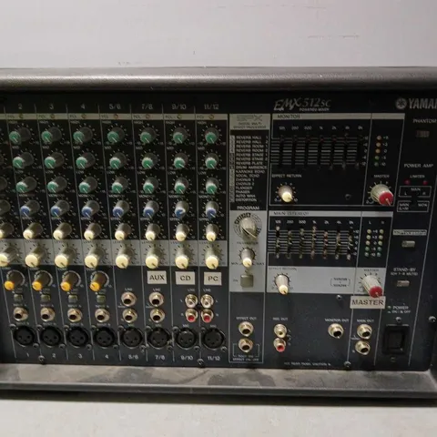 YAMAHA EMX 512SC POWERED MIXER 