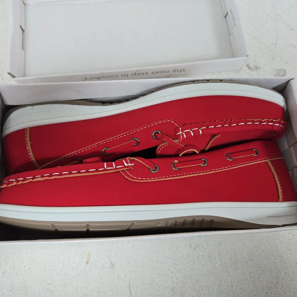 DR KELLER LADIES COMFORT CASUALS – RED UK 8 (B0153)