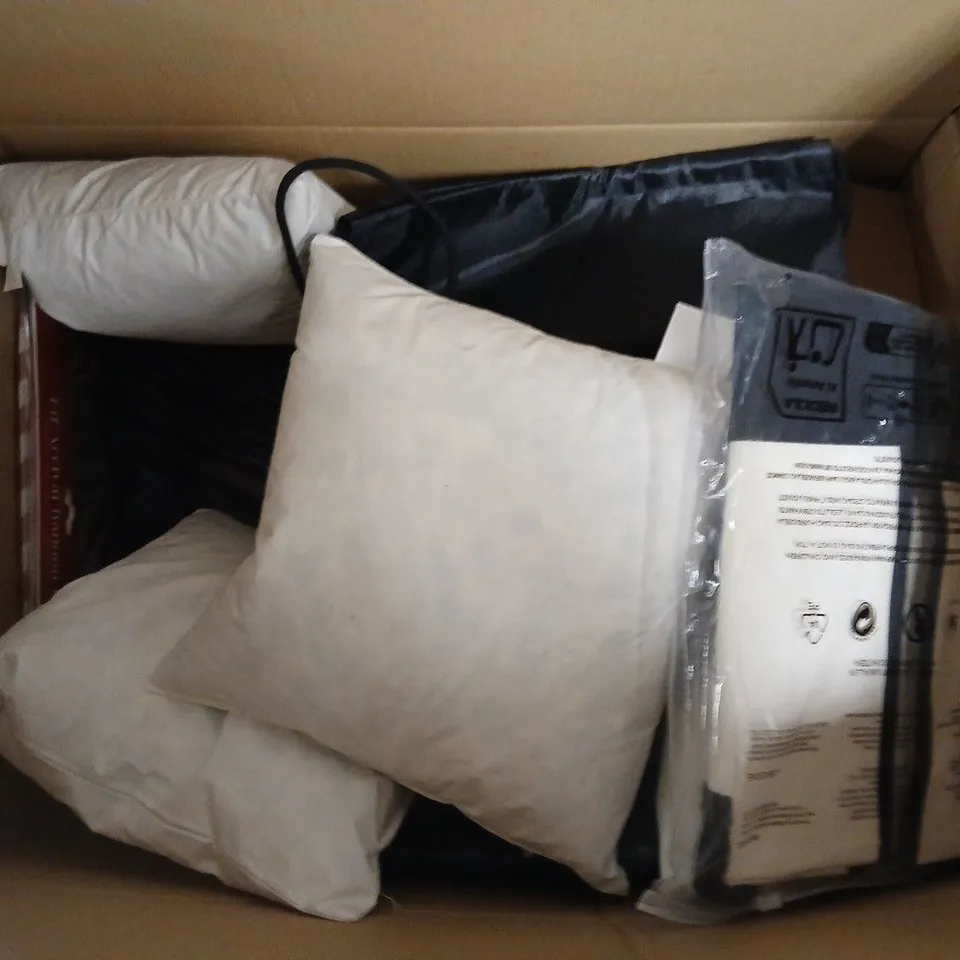 BOX OF APPROXIMATELY 15 ASSORTED HOUSEHOLD ITEMS TO INCLUDE LED DESK LAMP, PACK OF TEALIGHTS AND PACKAGING BOXES