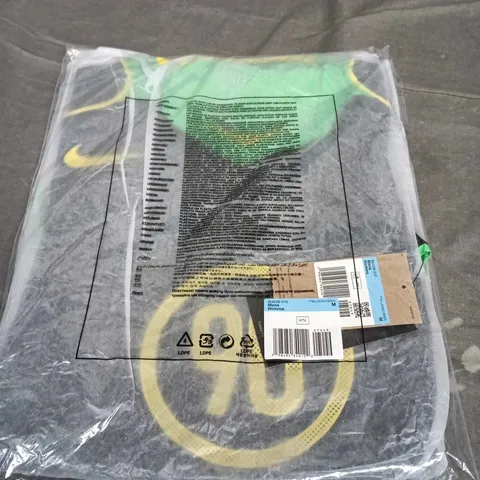 NIKE MENS T 90 TOP – SIZE M 