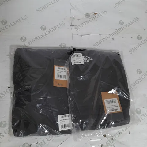 THE NORTH FACE HOODIE AND JOGGER SET IN BLACK SIZE M