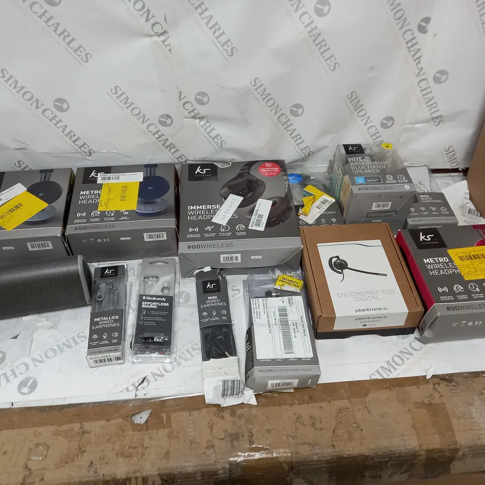 APPROXIMATELY 12 ELECTRICAL GOODS TO INCLUDE HEADPHONES, HEADSETS, AND EARBUDS ETC.