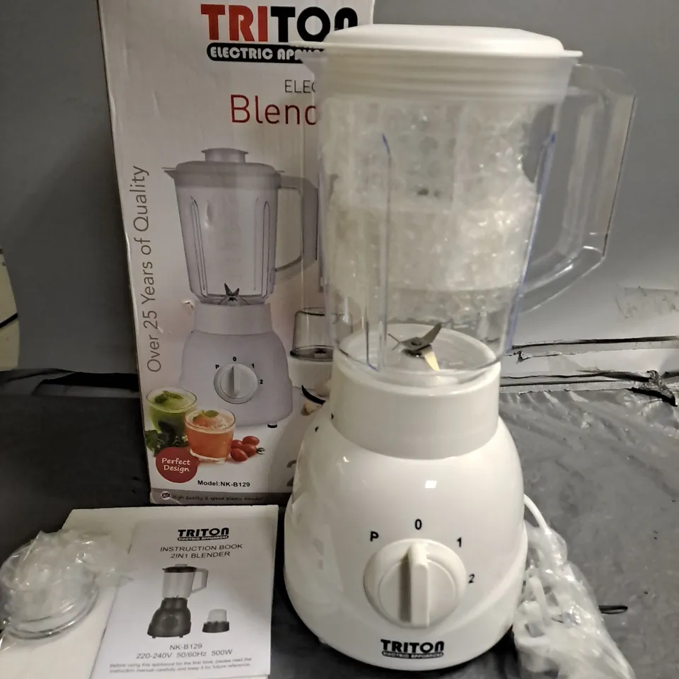 TRITON ELECTRIC BLENDER - WHITE