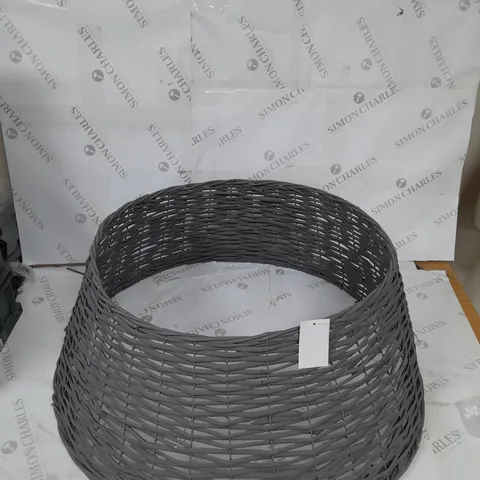 FESTIVE SLATE GREY WILLOW TREE SKIRT