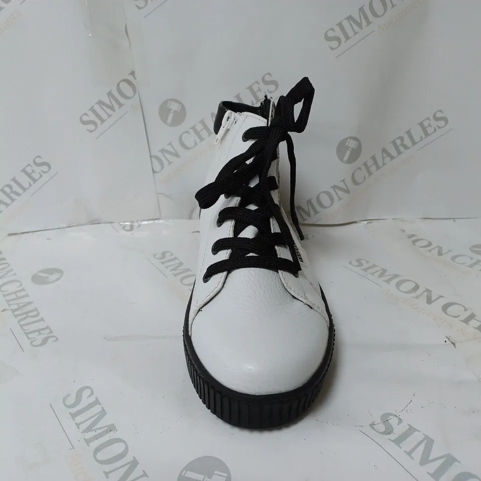 REIKER HI-TOP CUFFED TRAINER WHITE SIZE 5
