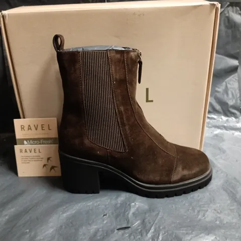 BOXED RAVEL TAMBO BROWN SUEDE BOOTS - UK 6