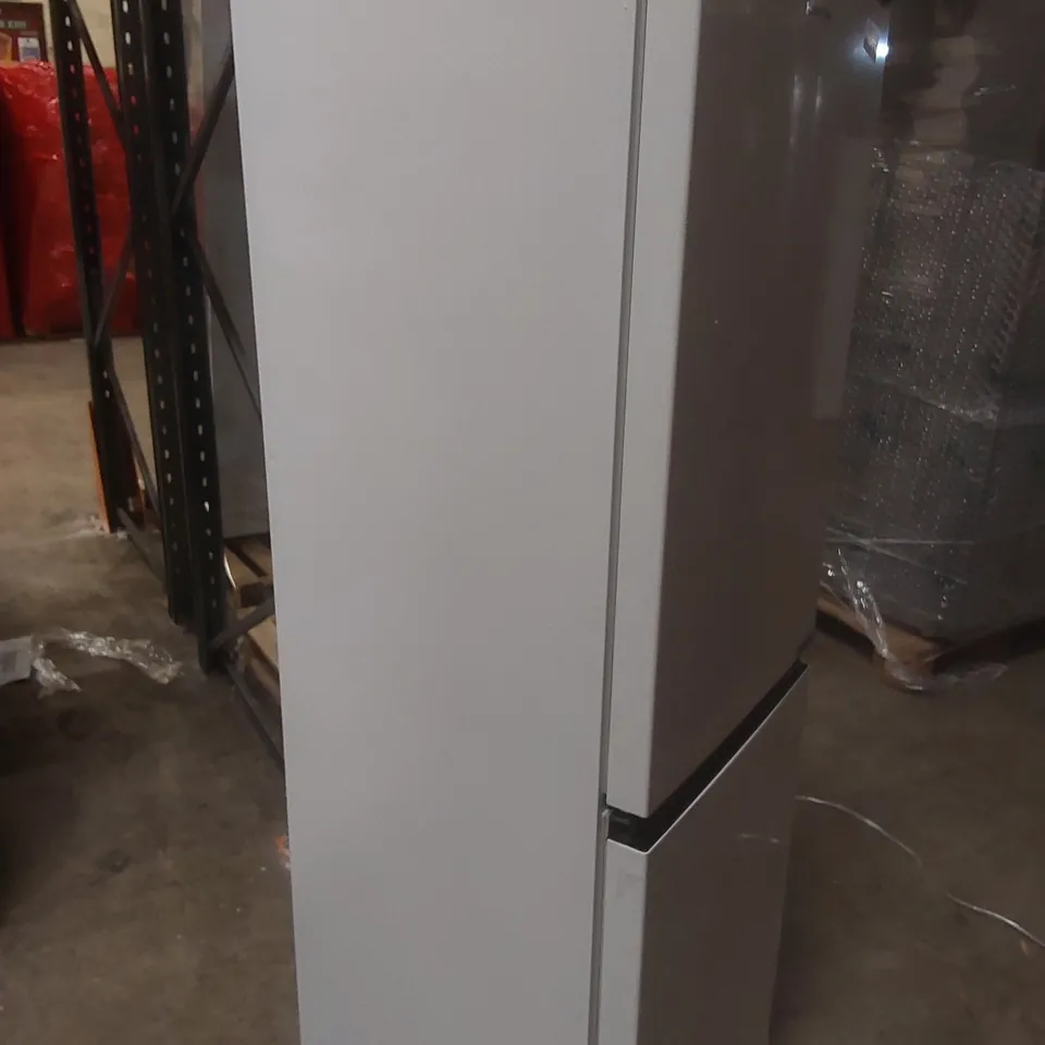 HISENSE RB327N4AWD 50/50 FRIDGE FREEZER - WHITE
