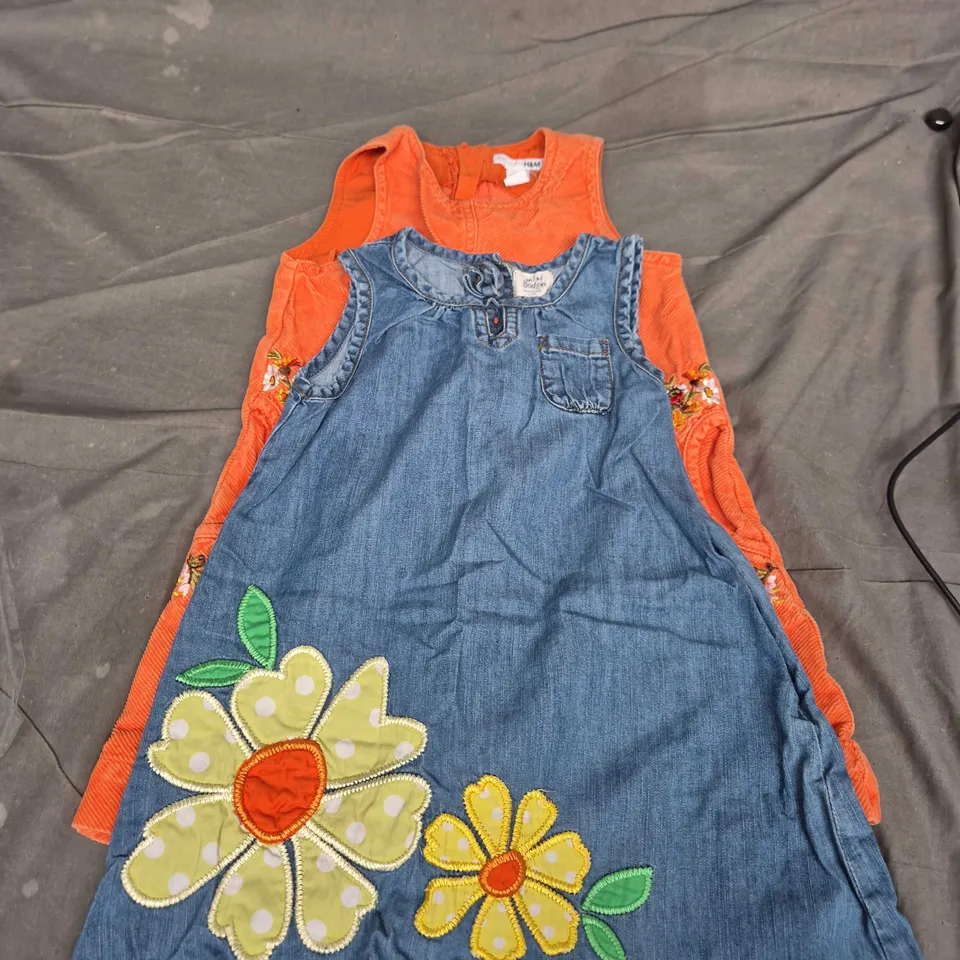 H&M orange top + Boden denim pinafore dress set, kids, UK 4-5 (EU 110)