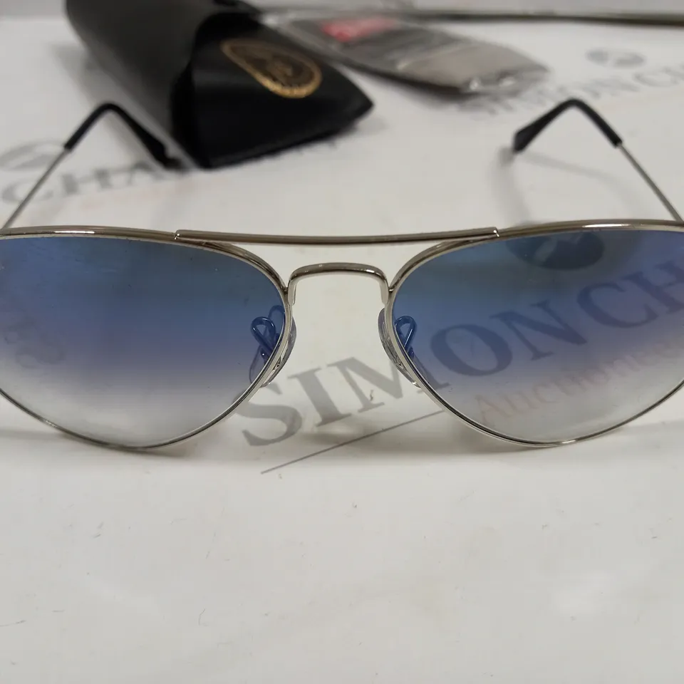 PAIR OF RAYBAN GLASSES IN CASE