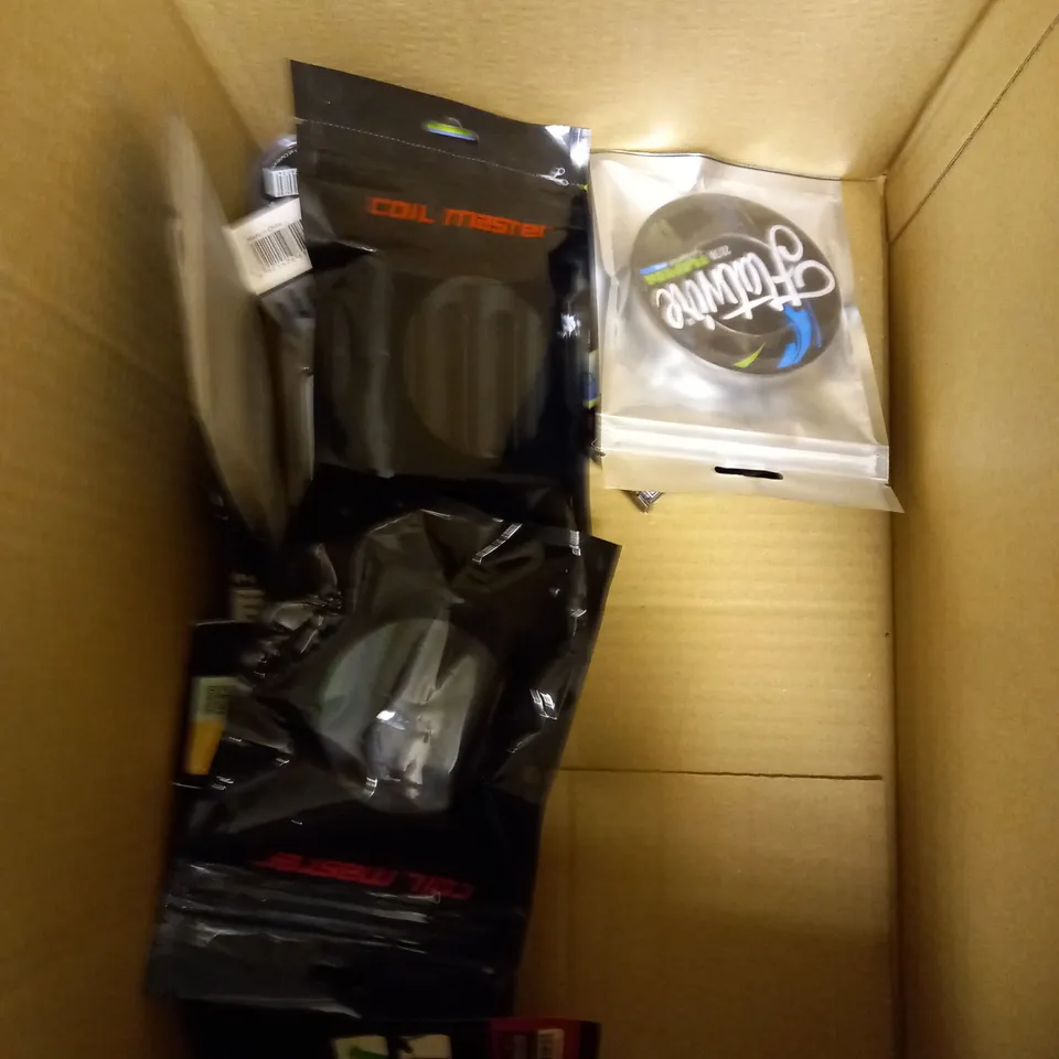BOX OF APPROXIMATELY 30 ASSORTED DISPOSABLE VAPES & VAPING ACCESSORIES IN VARIOUS BRANDS TO INCLUDE DR FROST, ASPIRE, INNOKIN ETC 
