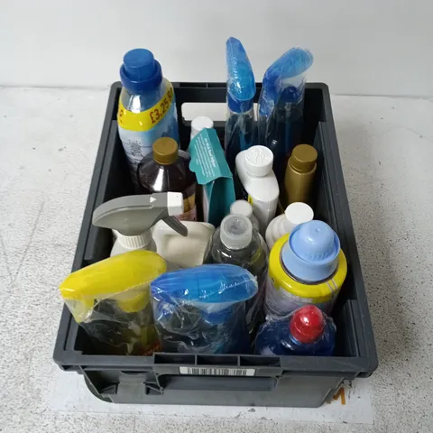 APPROXIMATELY 15 ASSORTED HOUSEHOLD ITEMS INCLUDING glass cleaner, rinse aid, kitchen cleaner etc.