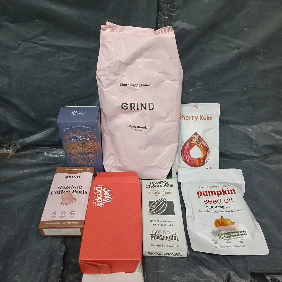 APPROXIMATELY 5 ASSORTED FOOD &DRINK ITEMS TO INCLUDE - AIR UP PODS, PUMPKIN SEED OIL AND JELLY DROPS  - COLLECTION ONLY