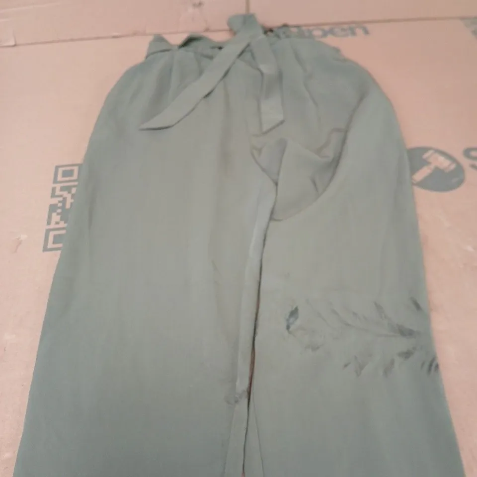 PULL & BEAR OLIVE GREEN PANTS – SIZE S
