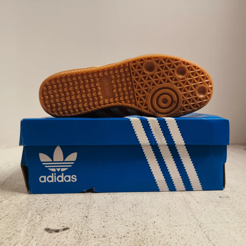 BOXED PAIR OF ADIDAS SAMBA JANE WOMENS SHOES IN RED/WHITE SIZE UK 5