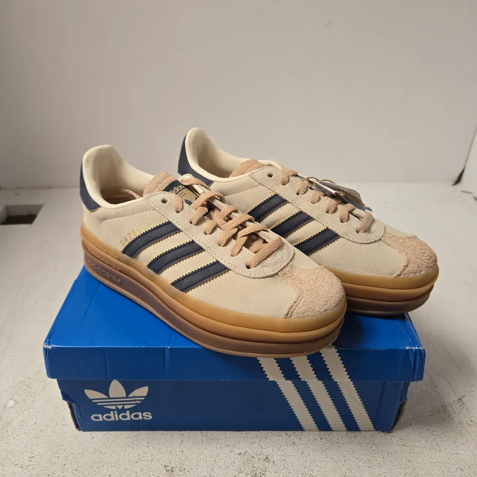 ADIDAS GAZELLE BOLD W - WOMEN'S TRAINERS - 3.5