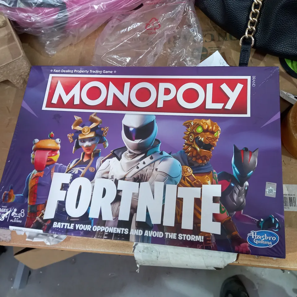 MONOPOLY: FORTNITE EDITION BOARD GAME 