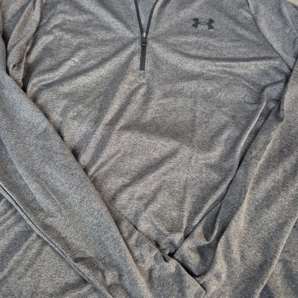 UNDER ARMOUR TECH TOP IN CHARCOAL