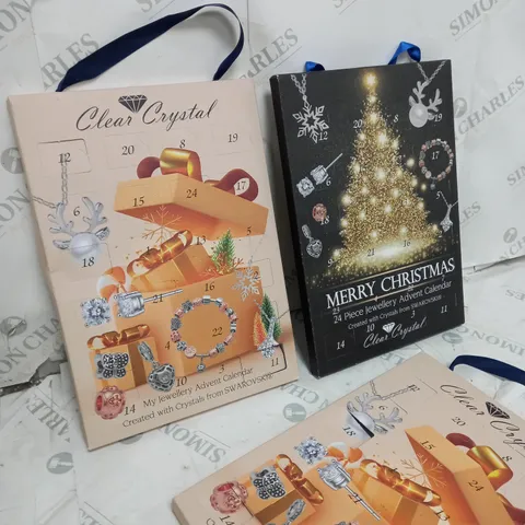 BOX OF APPROXIMATELY 20 ASSORTED ITEMS TO INCLUDE CHRISTMAS CRACKERS, ADVENT CALENDARS (JEWELLERY), TUPPERWARE ETC