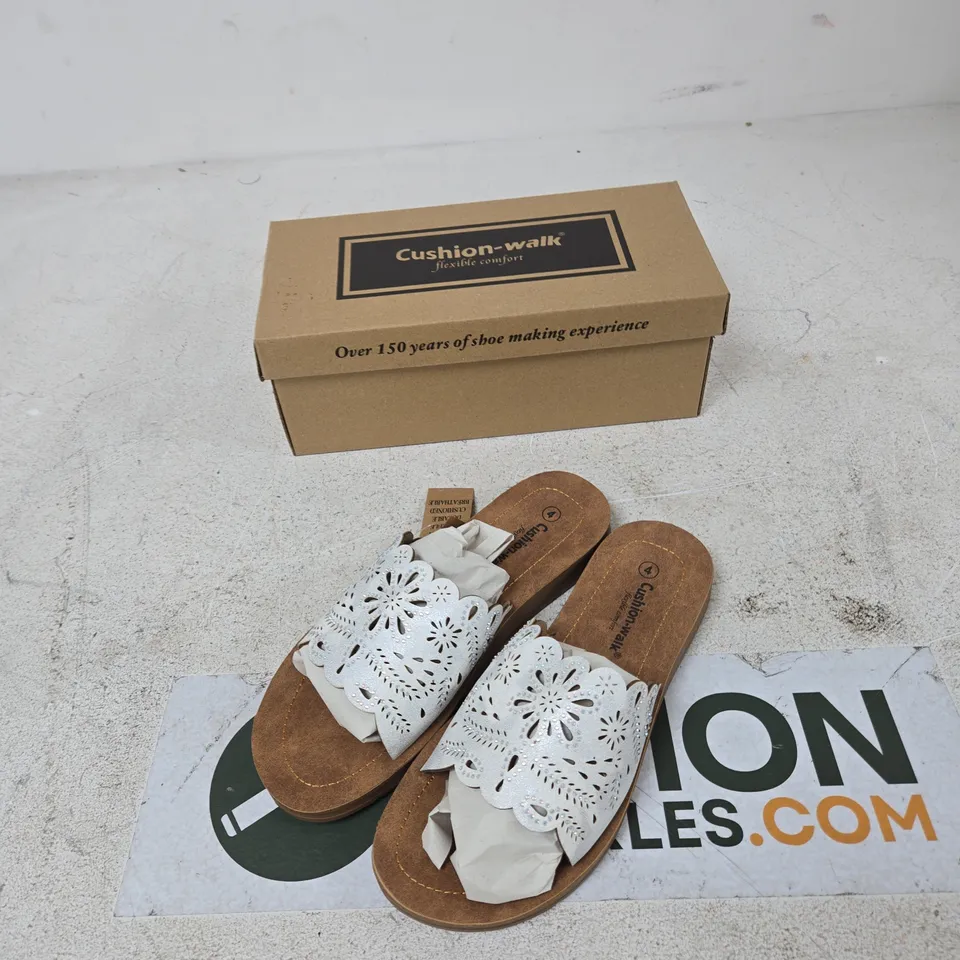 CUSHION-WALK WHITE SANDALS – WOMEN'S SHOES UK 4