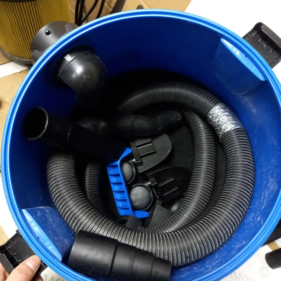 VACMASTER VACUUM CLEANER 