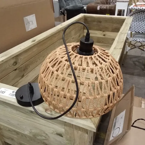 BOXED 1-LIGHT PENDANT