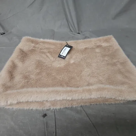PRETTYLITTLETHING BEIGE FAUX FUR MINI SKIRT, UK SIZE 10 (BRAND TAG ATTACHED)