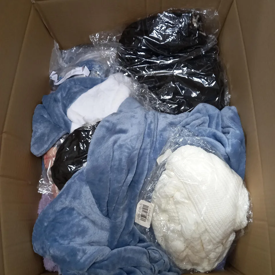 BOX OF APPROX. 40 ASSORTED CLOTHING VARYING IN SIZE/COLOUR/STYLE TO INCLUDE:  TOPS, JEANS, JUMPERS