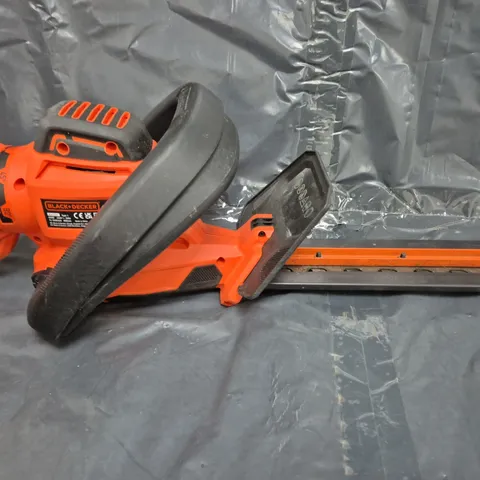 BLACK & DECKER 60CM TWIST HEDGE TRIMMER - COLLECTION ONLY 