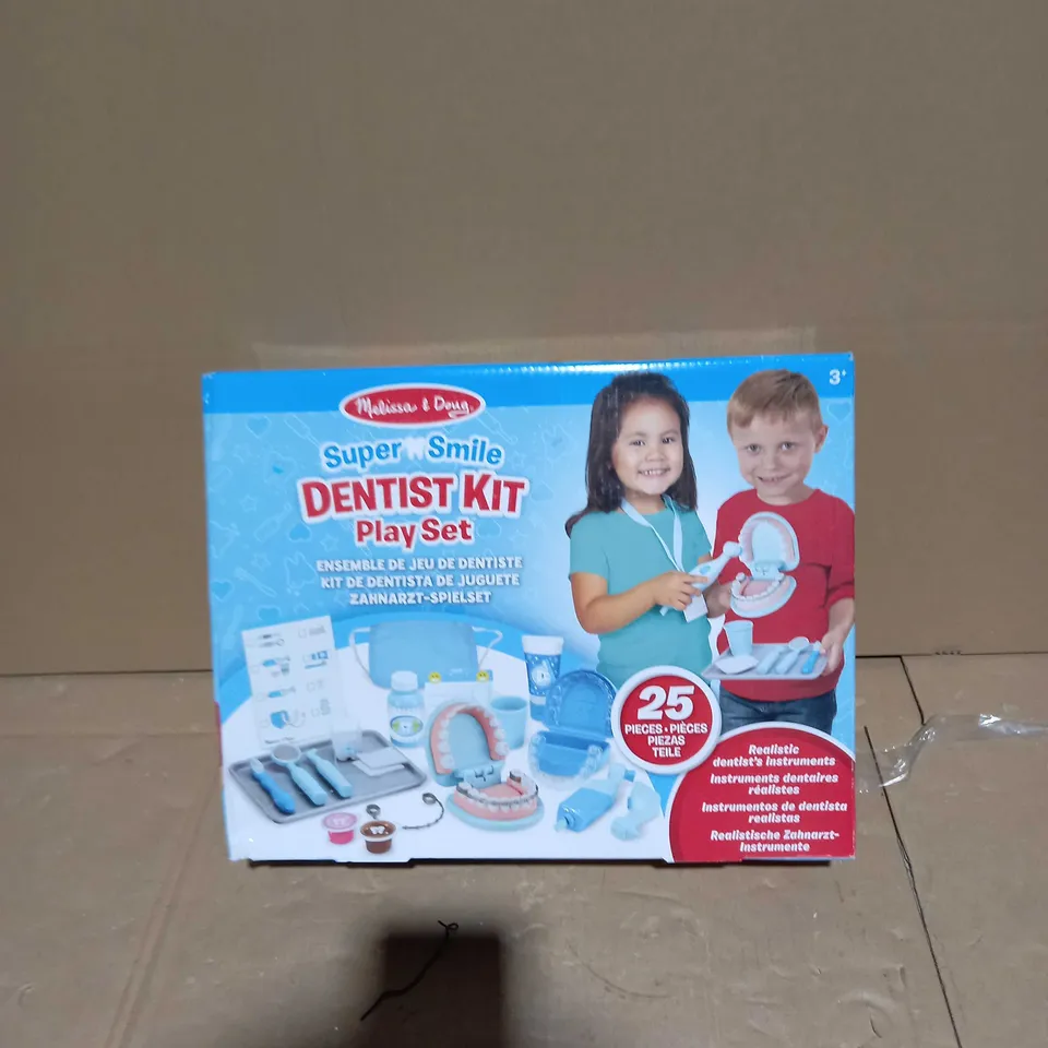 SUPER SMILE DENTIST PLAYSET
