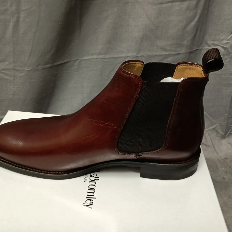BOXED RUSSELL & BROMLEY BURLINGTON MEN'S CHELSEA BOOTS - TAN LEATHER, UK 10 (EU 44)