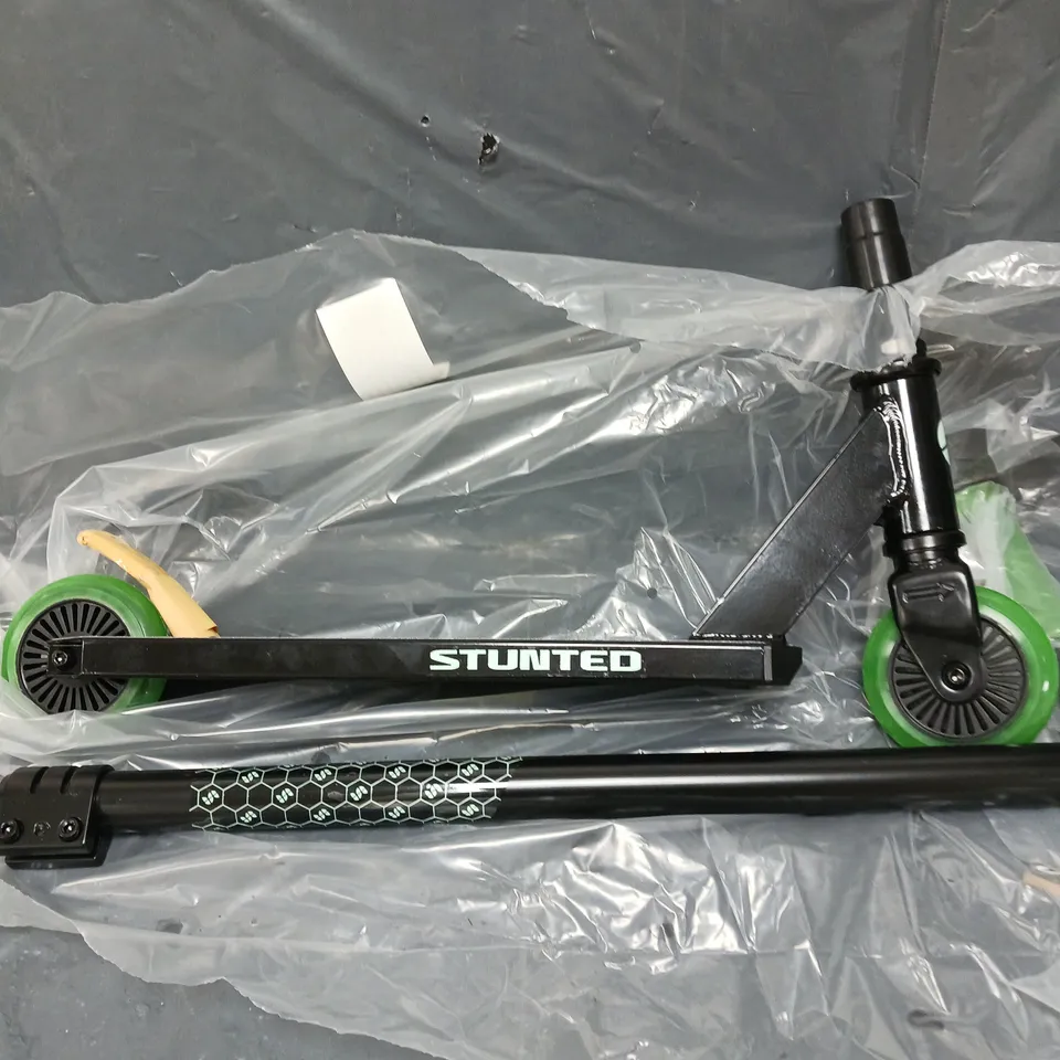 STUNTED GLOWSTORM STUNT SCOOTER