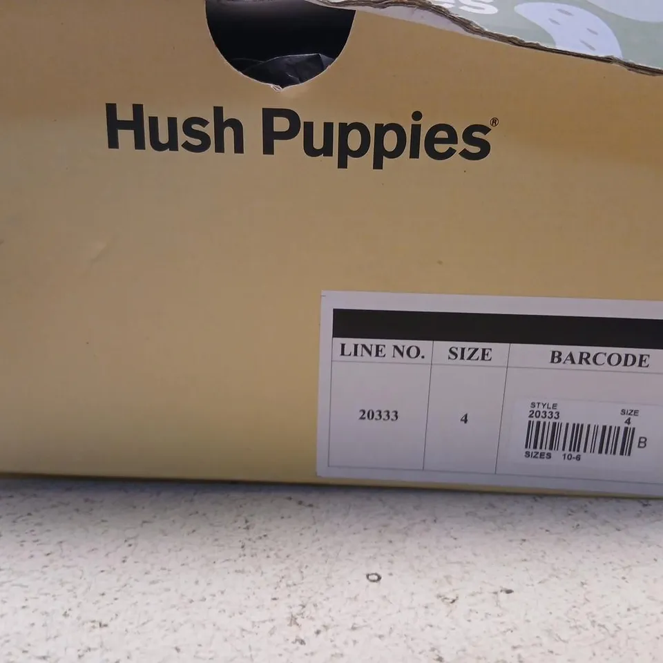 HUSH PUPPIES BLACK VELCRO TRAINERS – UK SIZE 4