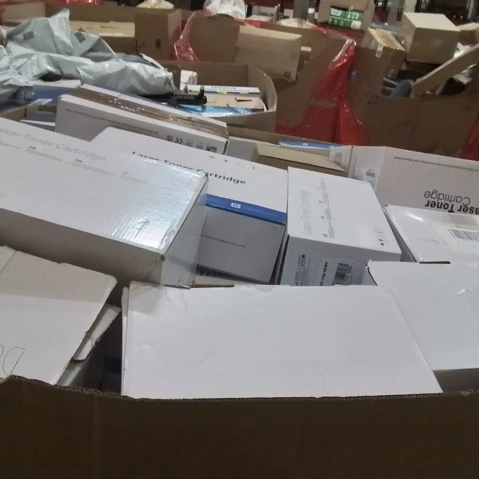 PALLET CONTAINING A LARGE QUANTITY OF LASER TONER CARTRIDGES 