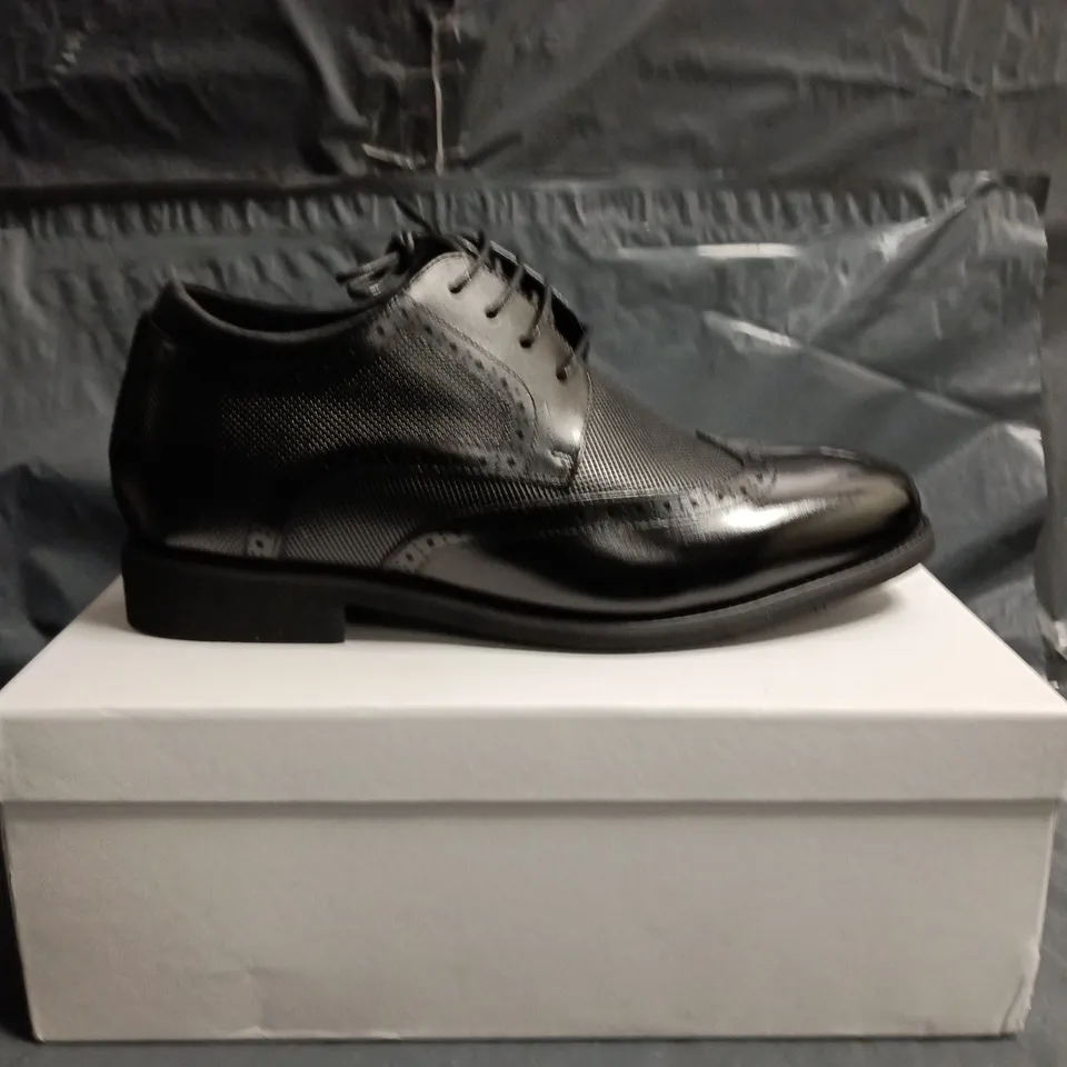 CONZURI MEN'S BLACK LEATHER OXFORD DRESS SHOES SIZE 7