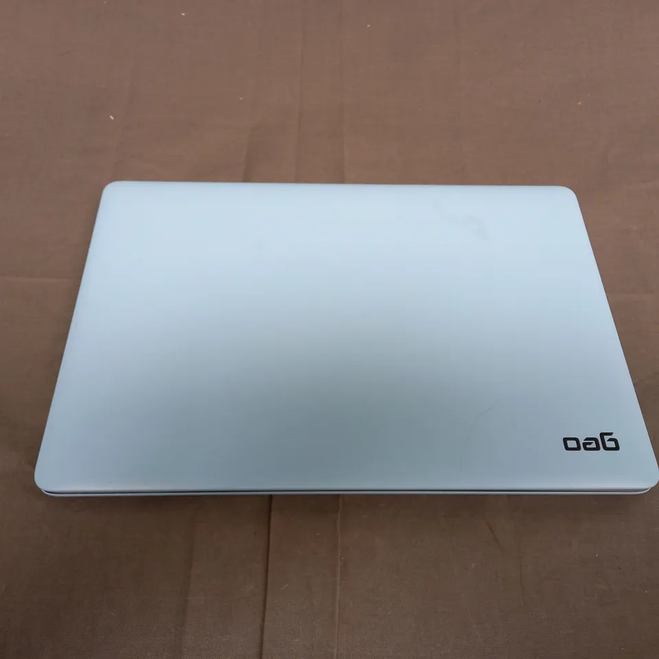 GEO GEOBOOK 140 14.1" LAPTOP