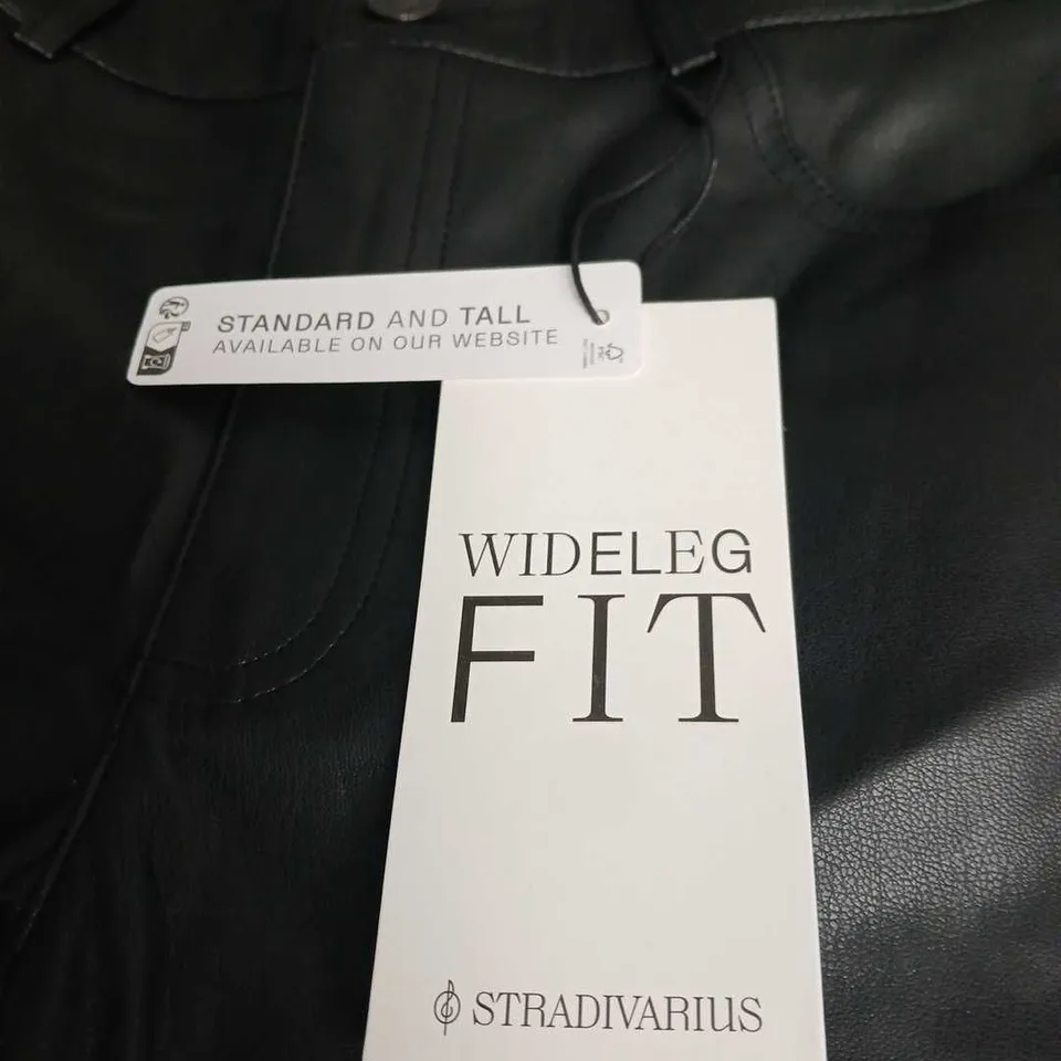 STRADIVARIUS BLACK WIDE-LEG TROUSERS – WOMEN UK SIZE 12
