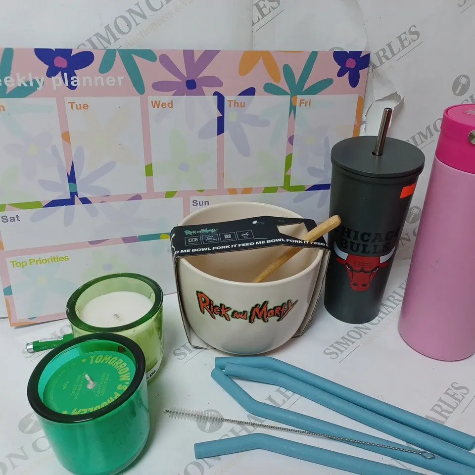 APPROXIMATELY 7 COTTON ON ITEMS INCLUDING MAGNETIC PLANNER, RICK AND MORTY LARGE FOOD BOWL, RE USABLE STRAWS