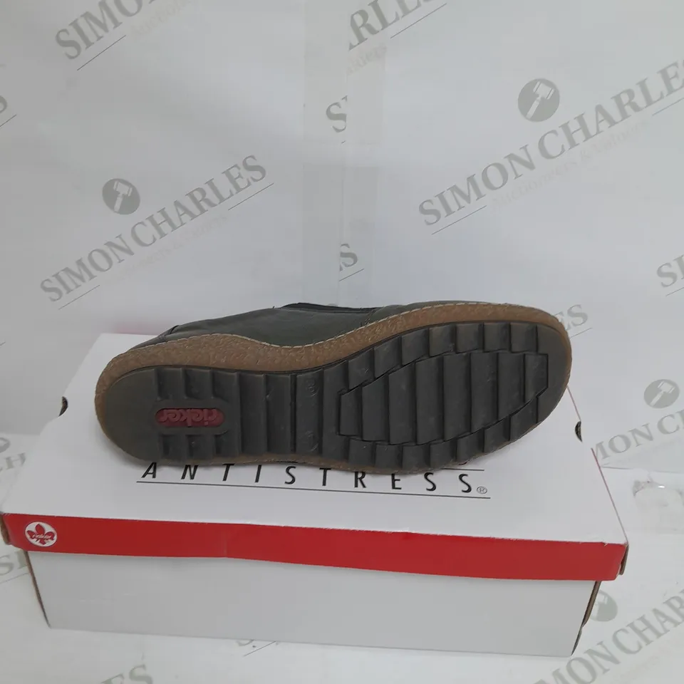 RIEKER ZIPPER SHOE SIZE 6