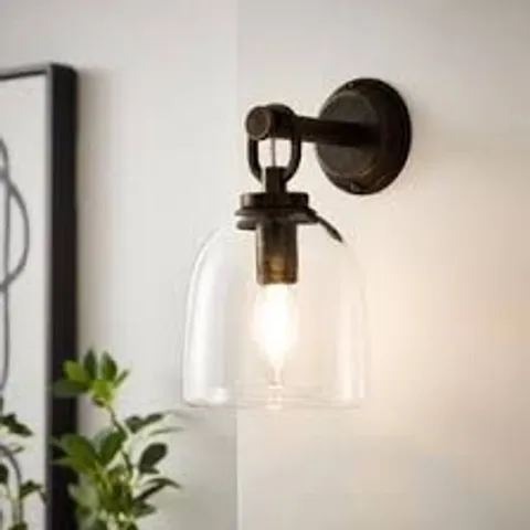 BOXED ALBA INDUSTRIAL WALL LIGHT
