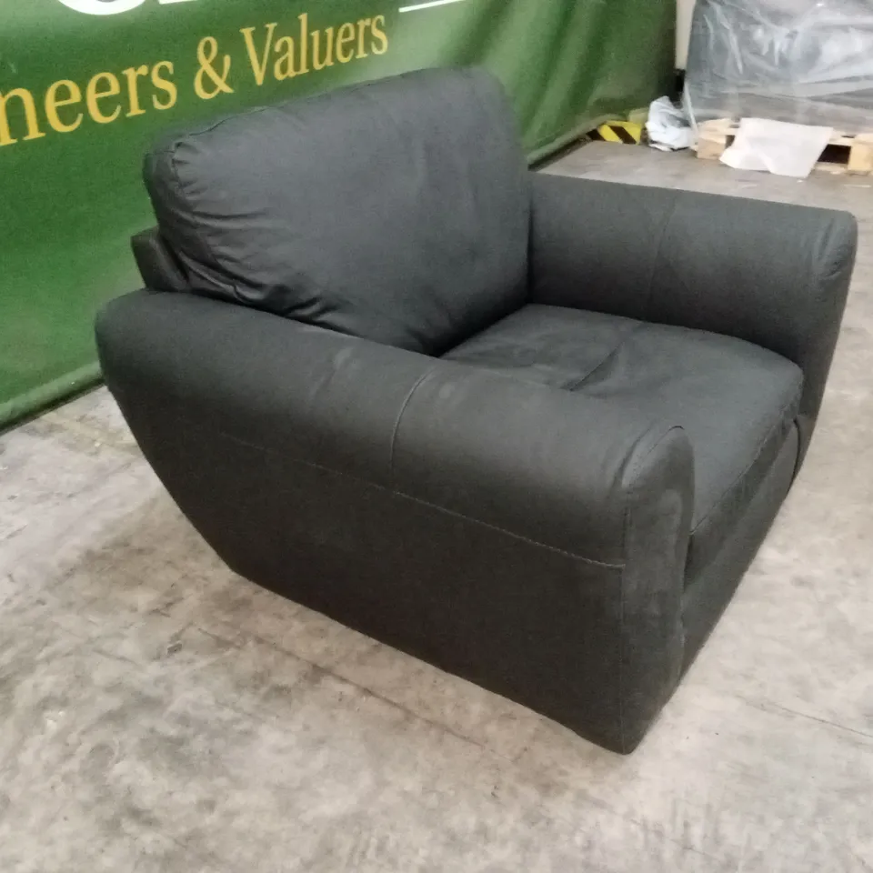 SHAY 100% LEATHER ARMCHAIR RRP £649