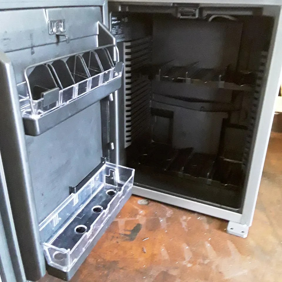 SMARTCUBE SC40 MINIBAR