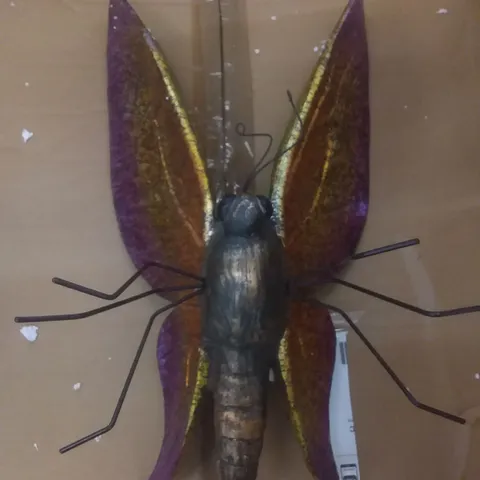 BOXED LARGE GARDEN BUTTERFLY ORNAMENT