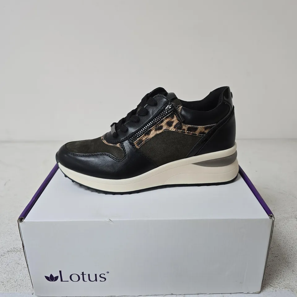 BOXED LOTUS MOORE TRAINERS, BLACK/KHAKI - SIZE EUR 38
