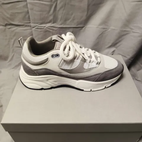 CLEENS AERO RUNNER TRAINERS IN DOVE GREY - 8