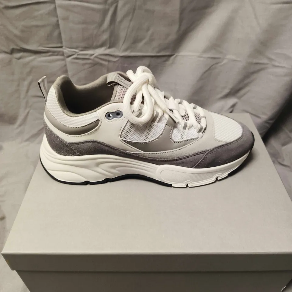 CLEENS AERO RUNNER TRAINERS IN DOVE GREY - 8