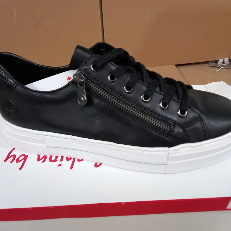 RIEKER SIDE ZIP TRAINERS - BLACK - UK 6.5