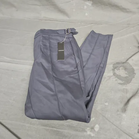 LEGEND SIDE CINCH TROUSER IN GREY SIZE 28
