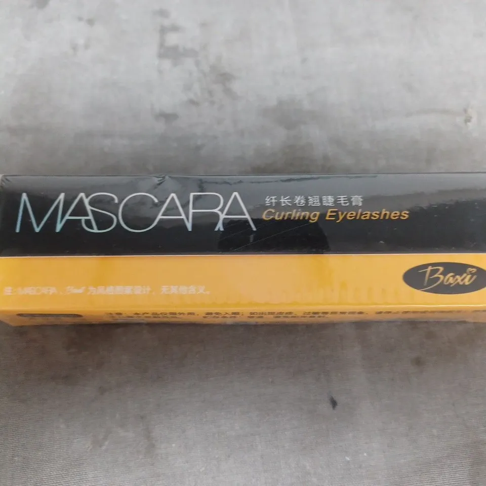 APPROXIMATELY 30 SEALED CURLING EYELASHES MASCARA 7G