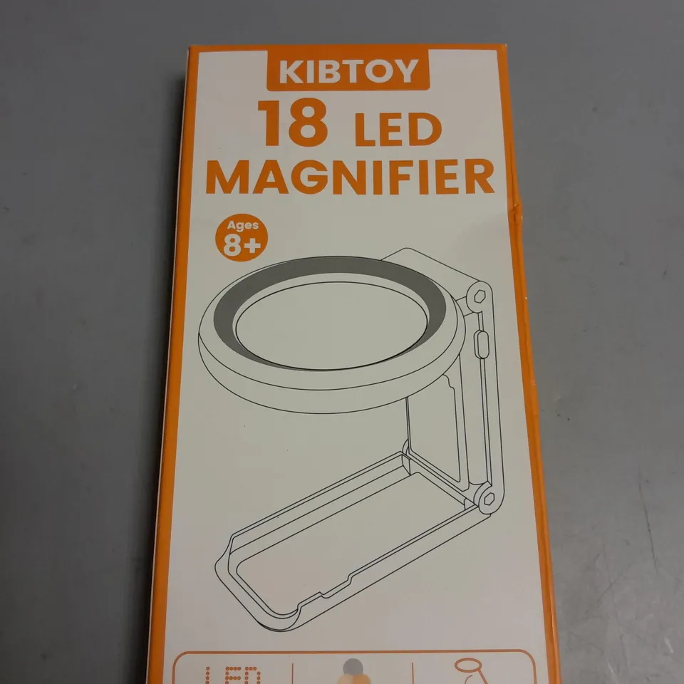 BOXED HAND HELD 18 LED MAGNIFIER AGES 8 PLUS